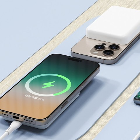 Powerbank K26S 5000mAh 20W USB-A / USB-C / MagSafe - biały Powerbank K26S 5000mAh 20W USB-A / USB-C / MagSafe - biały