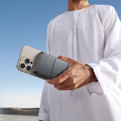 Powerbank 10000mAh 22.5W Qi2 JR-PBM11 MagSafe z podstawką - czarny Powerbank 10000mAh 22.5W Qi2 JR-PBM11 MagSafe z podstawką - czarny